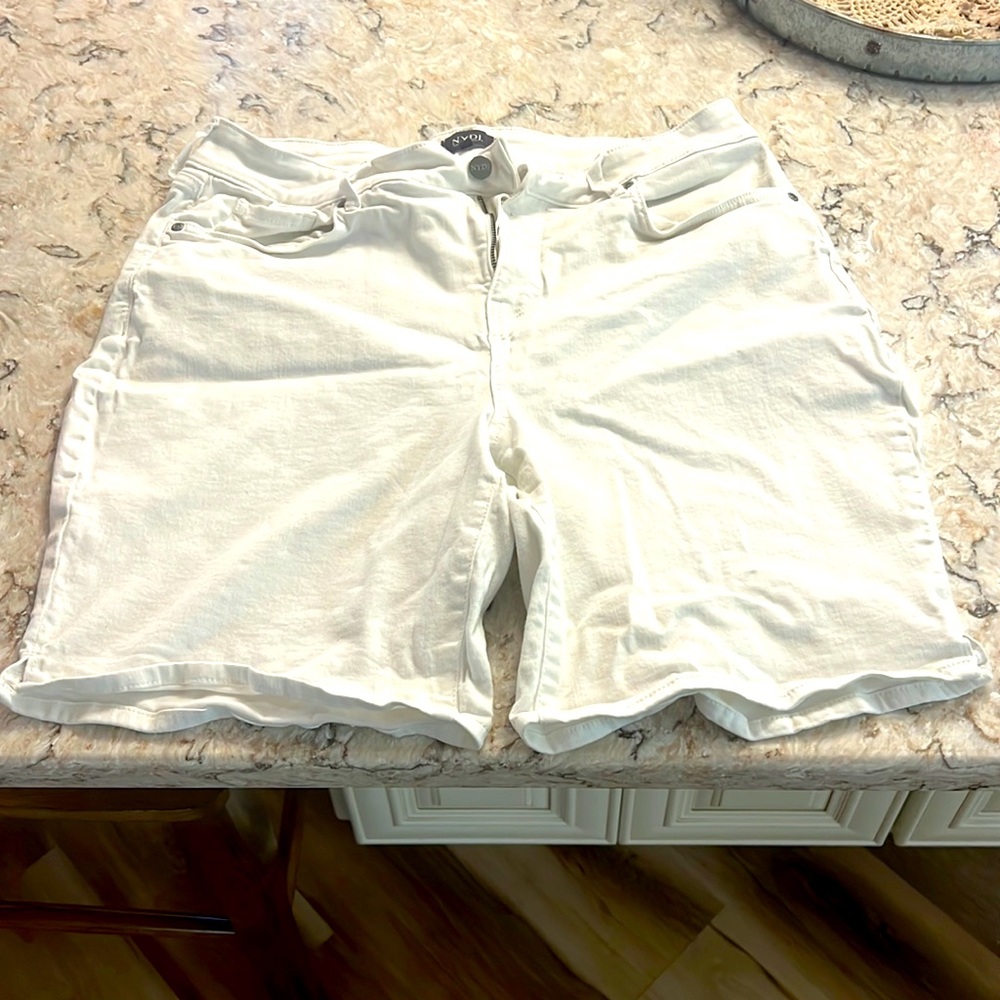 NYDJ shorts